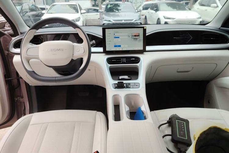 Used Geely Galaxy Geome 2026 Model 310km Youth Edition Center Console