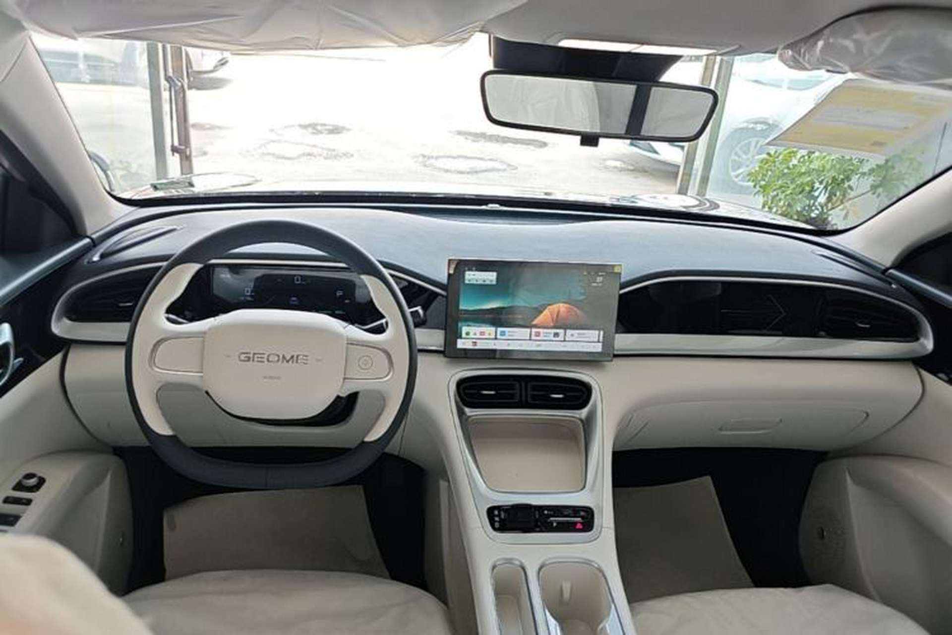 Used Geely Galaxy Geome 2026 Model 310km Youth Edition Center Console