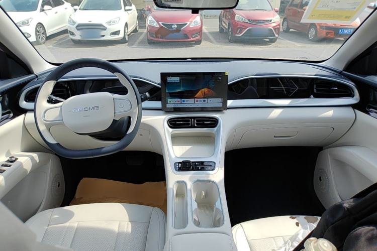 Used Geely Galaxy Geome 2026 Model 310km Youth Edition Center Console