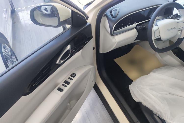Used Geely Galaxy Geome 2026 Model 310km Youth Edition Driver Seat