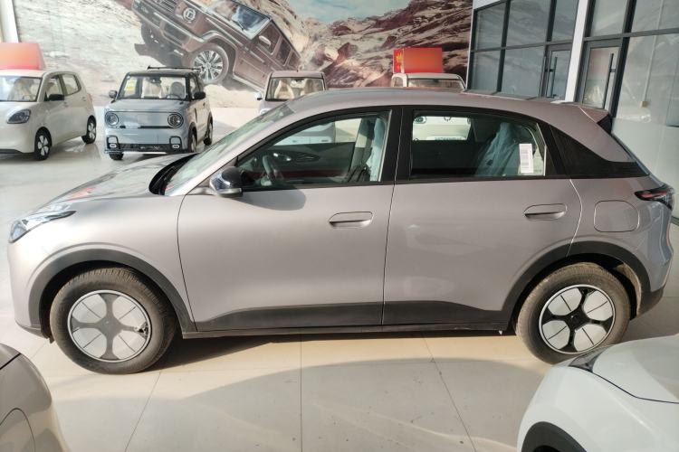 Used Geely Galaxy Geome 2026 Model 310km Youth Edition Exterior 3