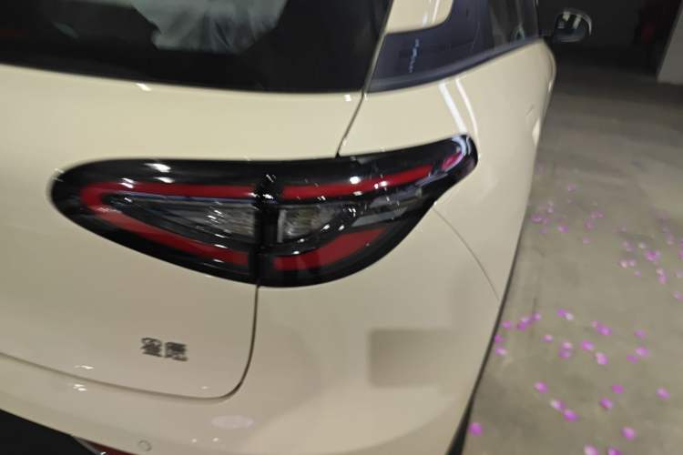 Used Geely Galaxy Geome 2026 Model 310km Youth Edition Exterior 6