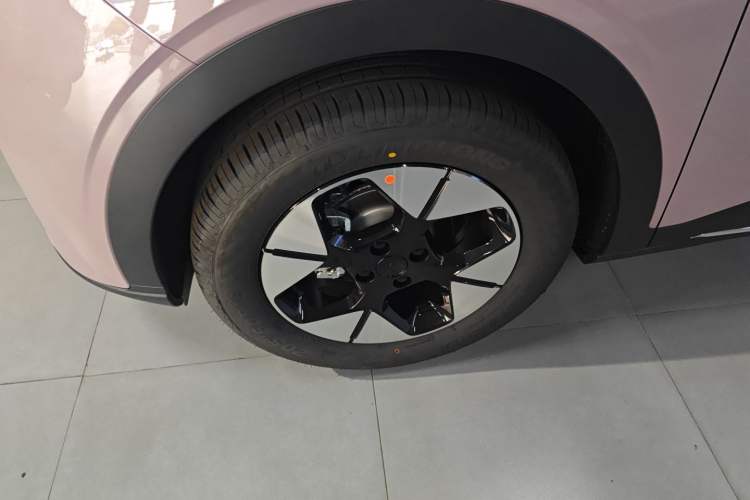 Used Geely Galaxy Geome 2026 Model 310km Dream Edition Exterior 7