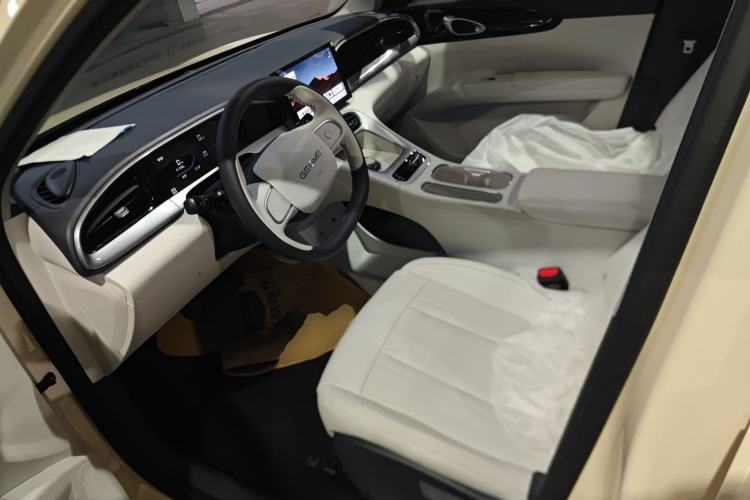 Used Geely Galaxy Geome 2026 Model 310km Youth Edition Left Front Seat