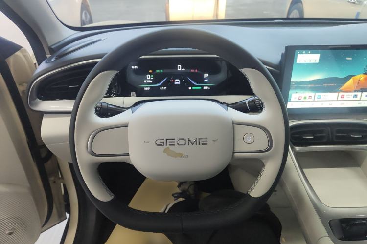 Used Geely Galaxy Geome 2026 Model 310km Youth Edition Steering Wheel
