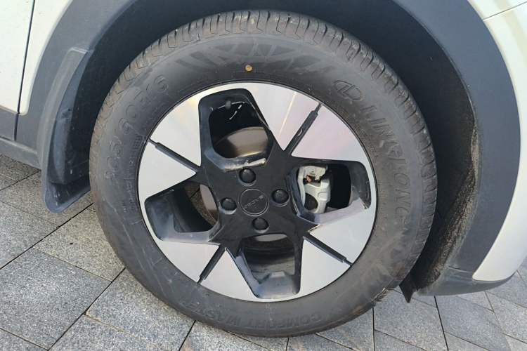 Used Geely Galaxy Geome 2026 Model 310km Dream Edition Right Front Wheel Hub