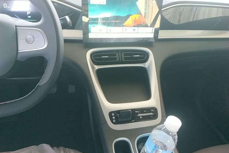 Used Geely Galaxy Geome 2026 Model 310km Youth Edition Audio And AC Panel