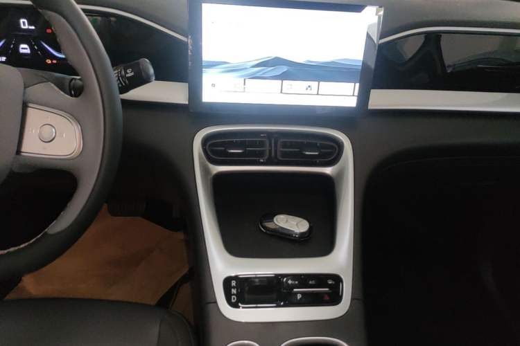 Used Geely Galaxy Geome 2026 Model 310km Youth Edition Audio And AC Panel