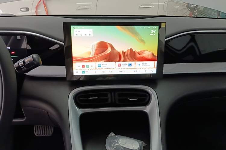 Used Geely Galaxy Geome 2026 Model 310km Youth Edition Audio And AC Panel