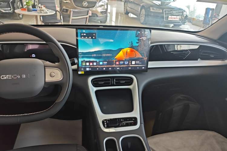 Used Geely Galaxy Geome 2026 Model 310km Dream Edition Audio And AC Panel