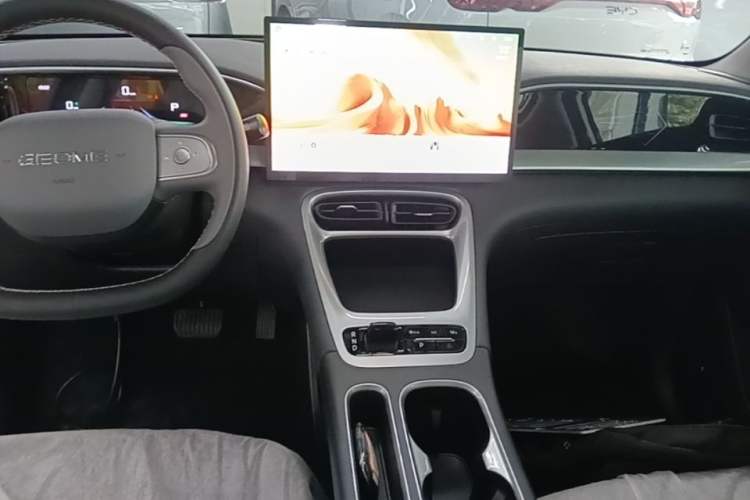 Used Geely Galaxy Geome 2026 Model 310km Dream Edition Audio And AC Panel