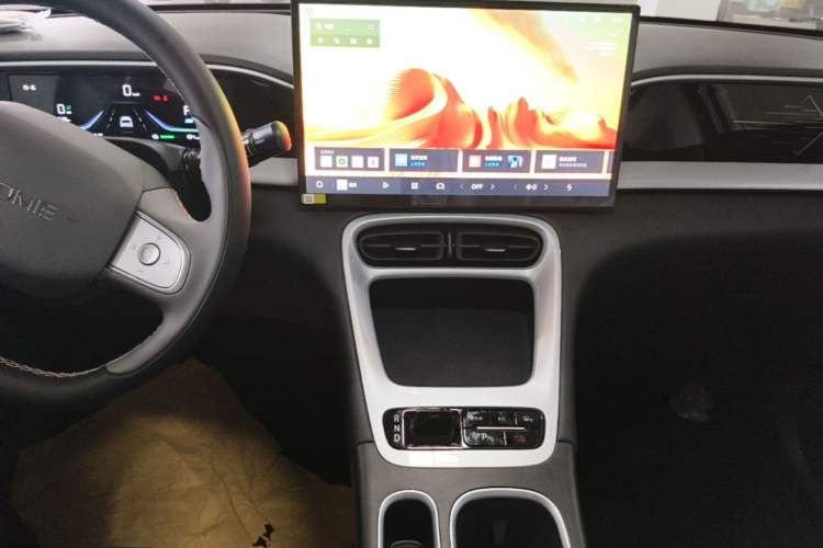 Used Geely Galaxy Geome 2026 Model 310km Dream Edition Audio And AC Panel