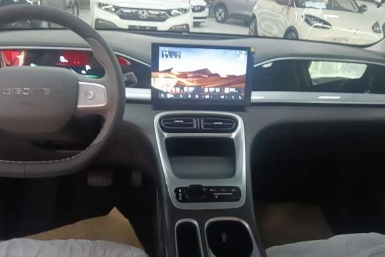 Used Geely Galaxy Geome 2026 Model 310km Youth Edition Audio And AC Panel