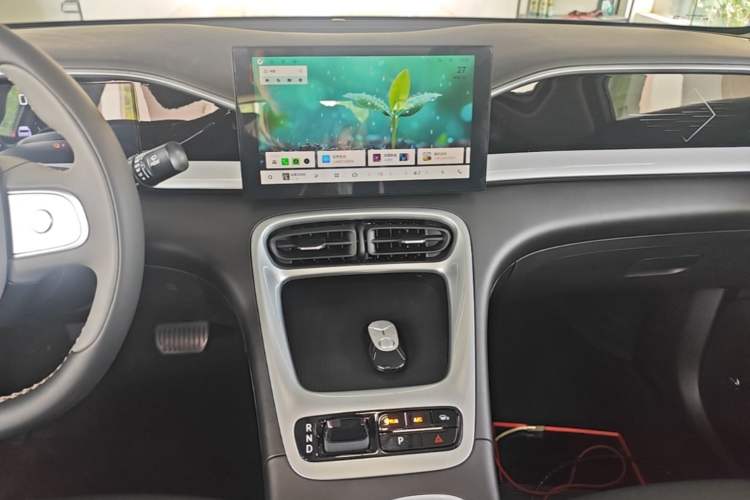 Used Geely Galaxy Geome 2026 Model 310km Youth Edition Audio And AC Panel