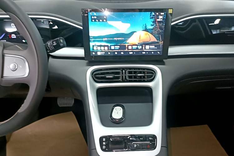Used Geely Galaxy Geome 2026 Model 310km Youth Edition Audio And AC Panel
