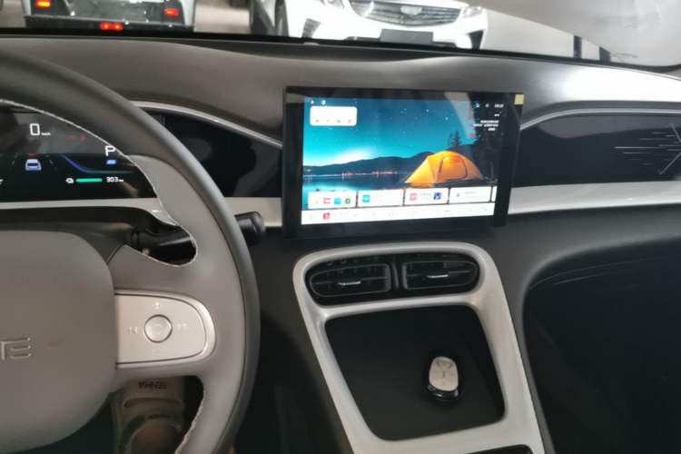 Used Geely Galaxy Geome 2026 Model 310km Youth Edition Audio And AC Panel