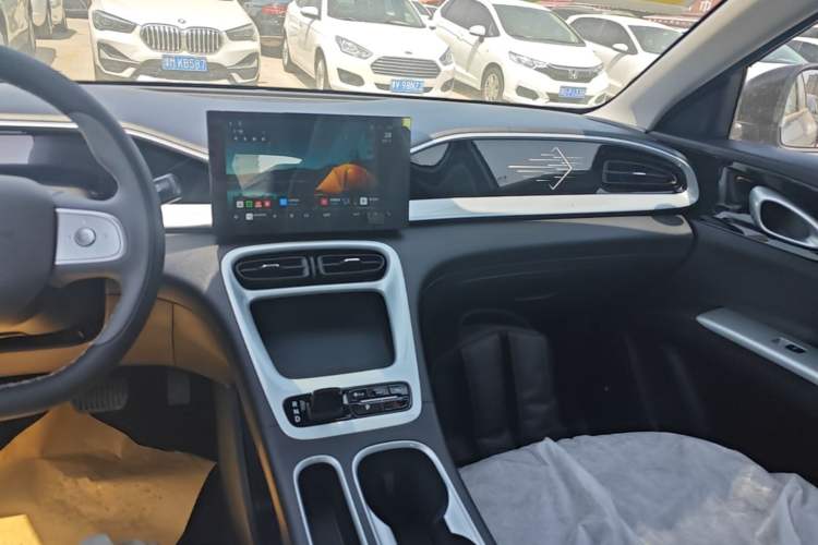 Used Geely Galaxy Geome 2026 Model 310km Youth Edition Audio And AC Panel