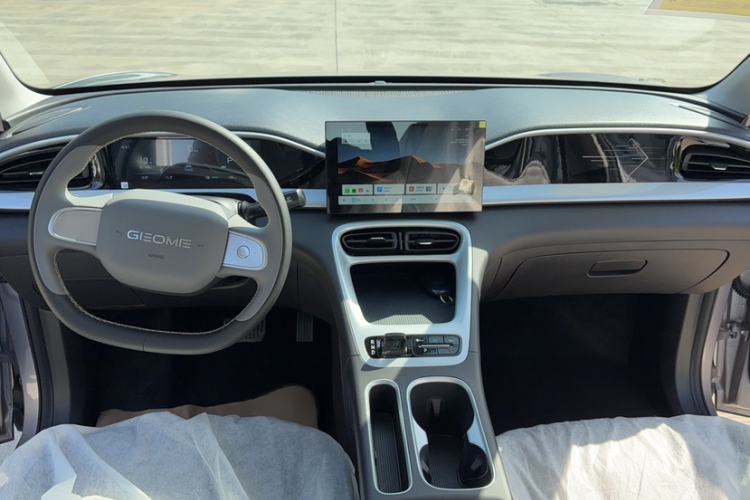 Used Geely Galaxy Geome 2026 Model 310km Youth Edition Audio And AC Panel