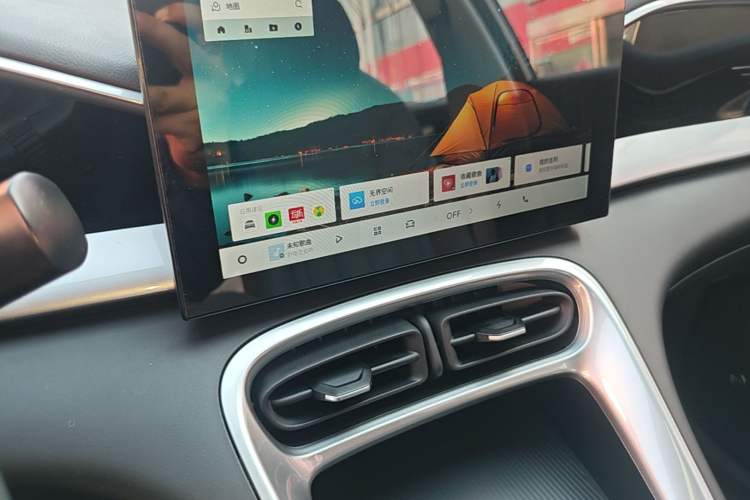 Used Geely Galaxy Geome 2026 Model 410km Carefree Edition Audio And AC Panel