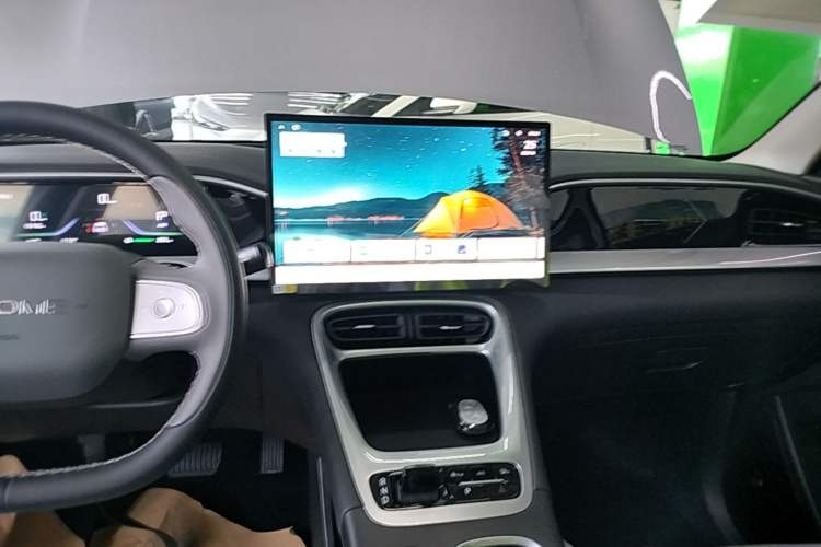 Used Geely Galaxy Geome 2026 Model 310km Dream Edition Audio And AC Panel