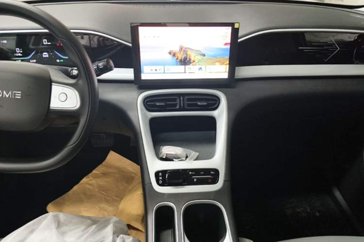 Used Geely Galaxy Geome 2026 Model 410km Carefree Edition Audio And AC Panel