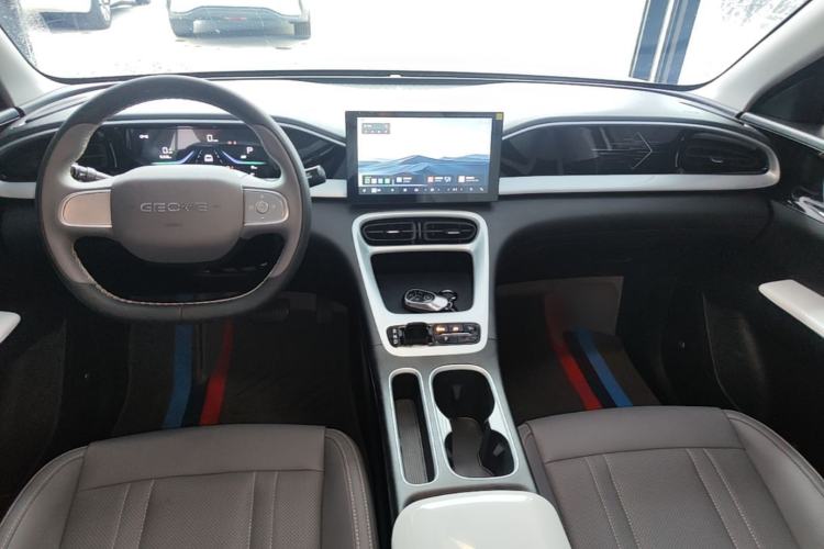Used Geely Galaxy Geome 2026 Model 310km Youth Edition Center Console