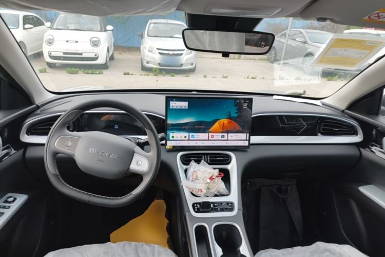 Used Geely Galaxy Geome 2026 Model 310km Dream Edition Center Console