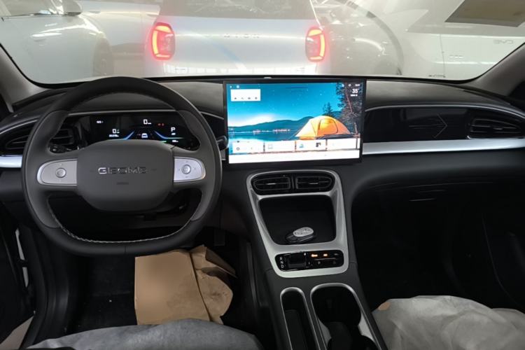 Used Geely Galaxy Geome 2026 Model 310km Dream Edition Center Console
