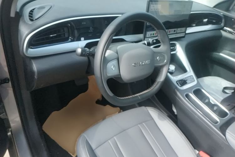 Used Geely Galaxy Geome 2026 Model 310km Dream Edition Center Console