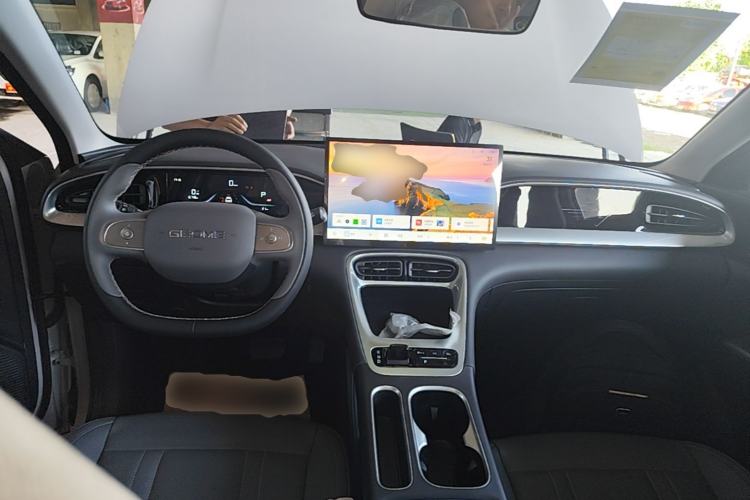 Used Geely Galaxy Geome 2026 Model 310km Dream Edition Center Console