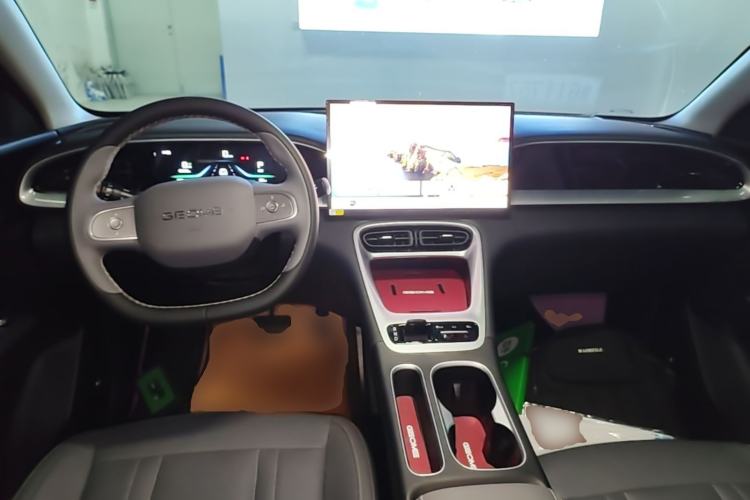 Used Geely Galaxy Geome 2026 Model 310km Dream Edition Center Console