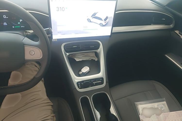 Used Geely Galaxy Geome 2026 Model 310km Dream Edition Center Console