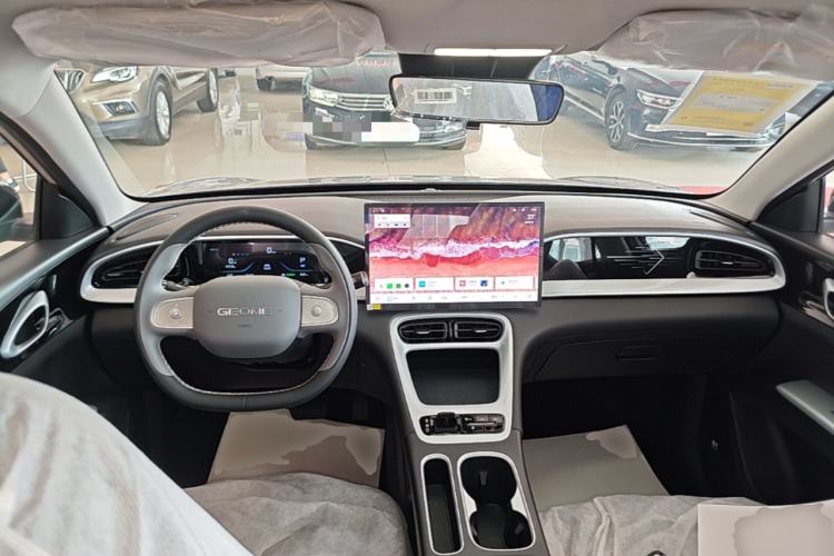 Used Geely Galaxy Geome 2026 Model 310km Dream Edition Center Console