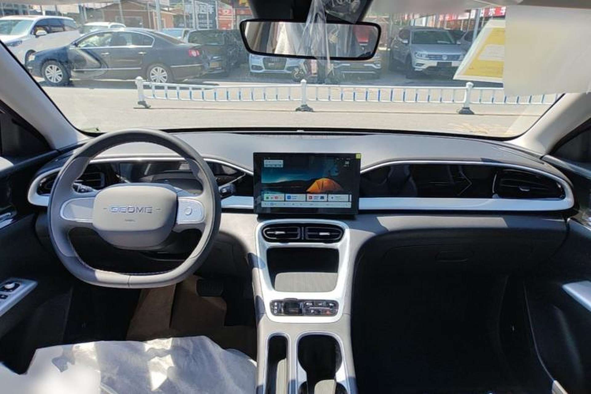 Used Geely Galaxy Geome 2026 Model 310km Youth Edition Center Console