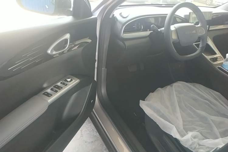 Used Geely Galaxy Geome 2026 Model 310km Youth Edition Driver Seat