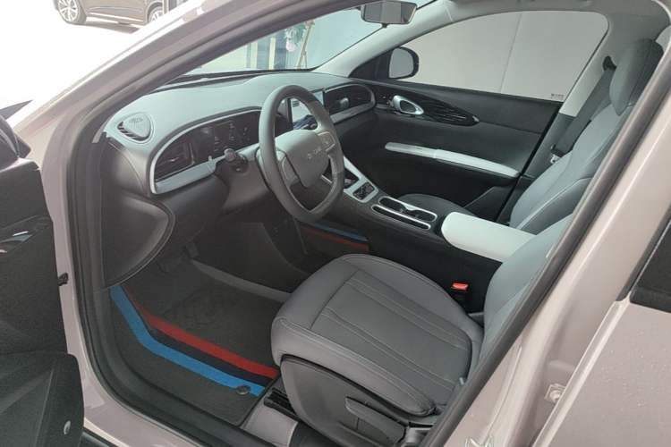 Used Geely Galaxy Geome 2026 Model 310km Youth Edition Driver Seat