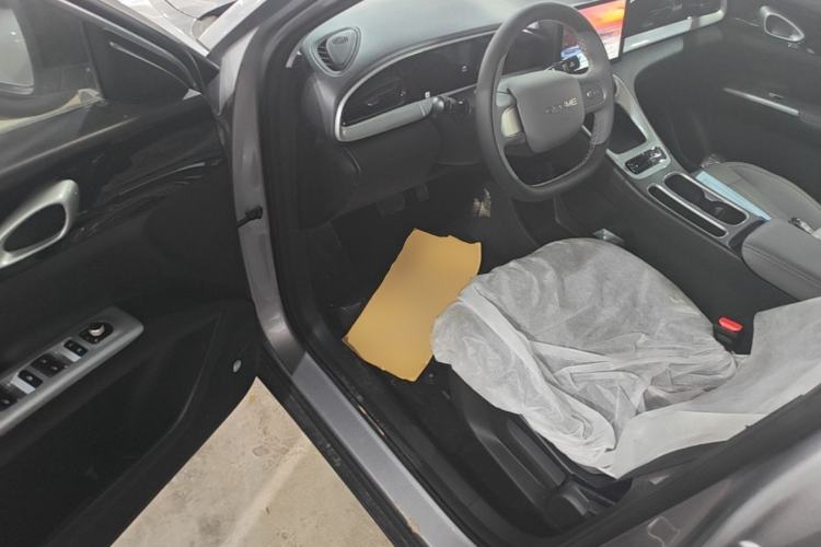 Used Geely Galaxy Geome 2026 Model 310km Youth Edition Driver Seat