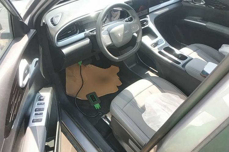 Used Geely Galaxy Geome 2026 Model 310km Youth Edition Driver Seat