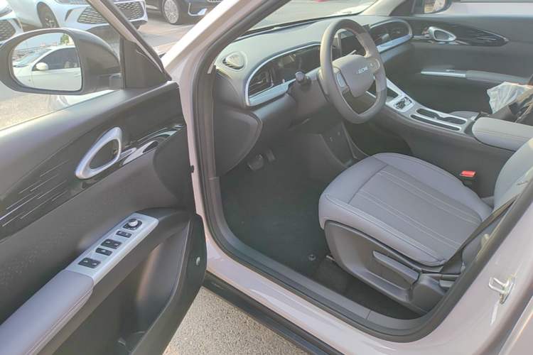 Used Geely Galaxy Geome 2026 Model 310km Youth Edition Driver Seat