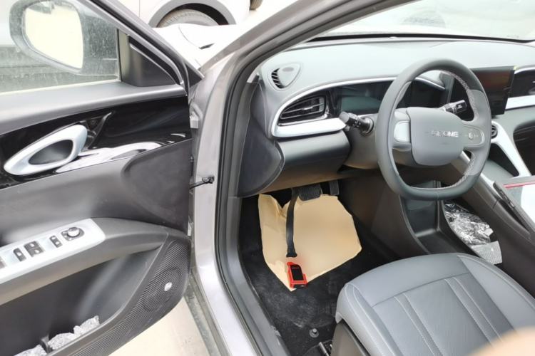 Used Geely Galaxy Geome 2026 Model 310km Youth Edition Driver Seat