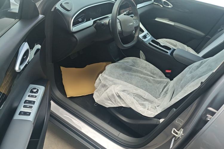 Used Geely Galaxy Geome 2026 410km Wind-Riding Edition Driver Seat