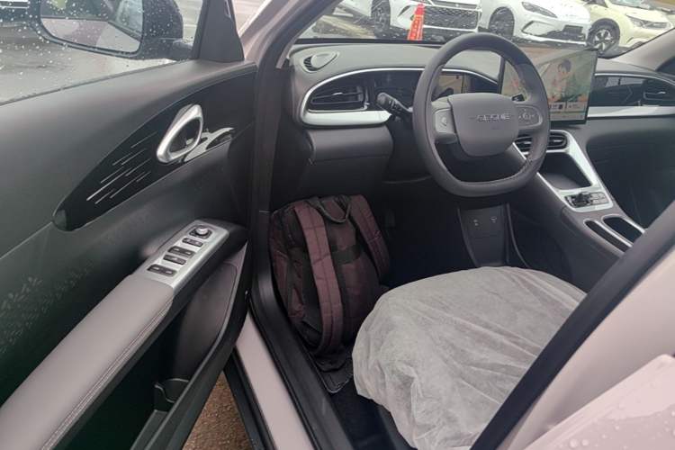 Used Geely Galaxy Geome 2026 310km Wind-Riding Edition Driver Seat