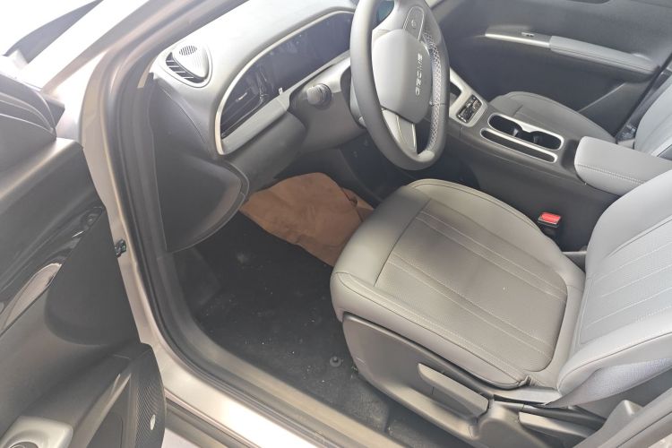 Used Geely Galaxy Geome 2026 Model 310km Youth Edition Driver Seat
