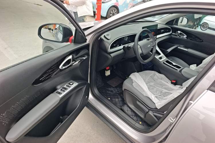 Used Geely Galaxy Geome 2026 Model 410km Freedom Edition Driver Seat