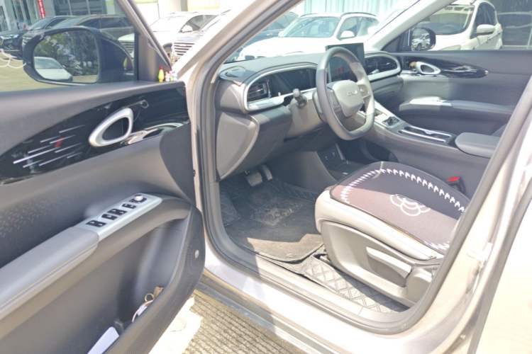 Used Geely Galaxy Geome 2026 Model 410km Freedom Edition Driver Seat