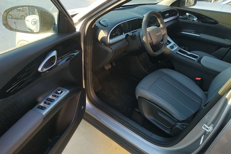 Used Geely Galaxy Geome 2026 Model 310km Youth Edition Driver Seat