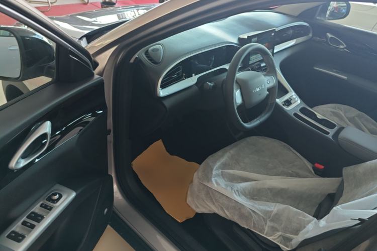 Used Geely Galaxy Geome 2026 Model 310km Youth Edition Driver Seat