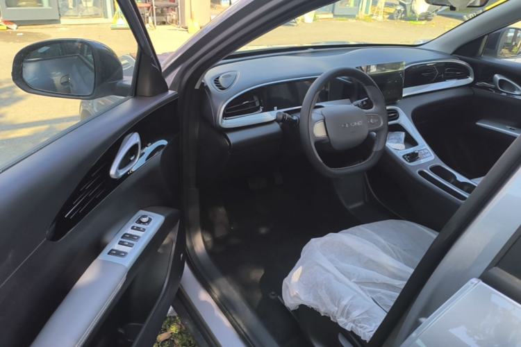 Used Geely Galaxy Geome 2026 Model 310km Youth Edition Driver Seat