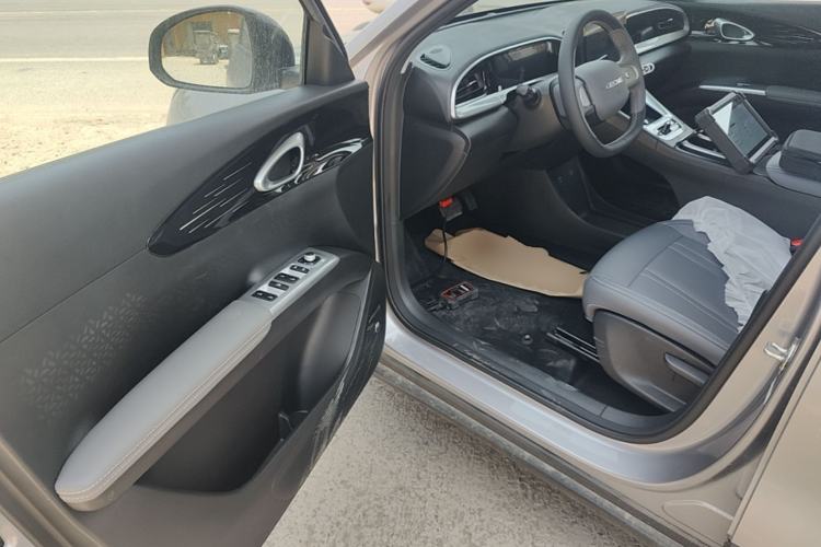 Used Geely Galaxy Geome 2026 Model 310km Youth Edition Driver Seat