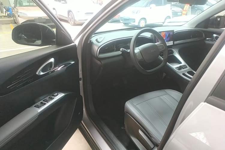 Used Geely Galaxy Geome 2026 Model 310km Youth Edition Driver Seat